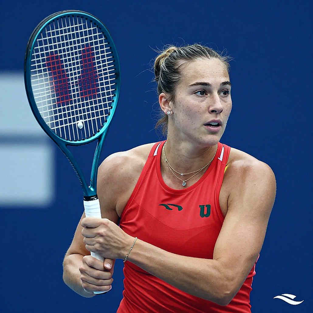 World No. 1 in the Shadow of a Knee: Sinner Absent, and the Shape of Absence on Beijing's Courts World No. 1 in the Shadow of a Knee: Sinner Absent, and the Shape of Absence on Beijing's Courts
