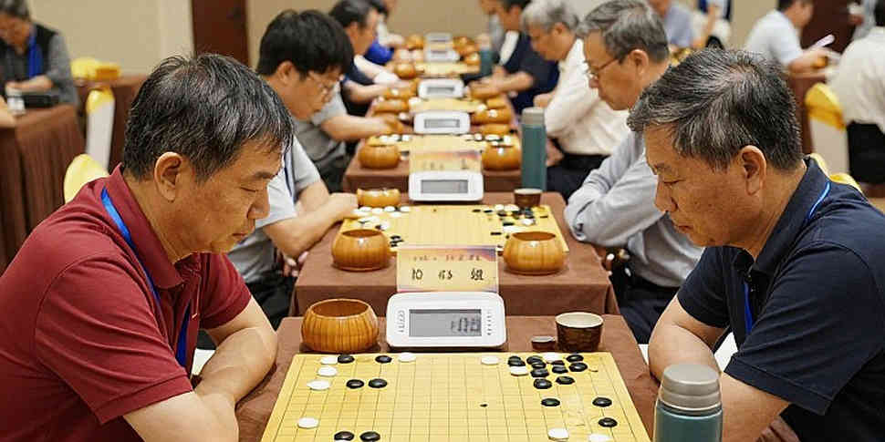 Chess Is Not Inexpressive, It Is Invisible: The Eval Bar and the Missing Audience Chess Is Not Inexpressive, It Is Invisible: The Eval Bar and the Missing Audience