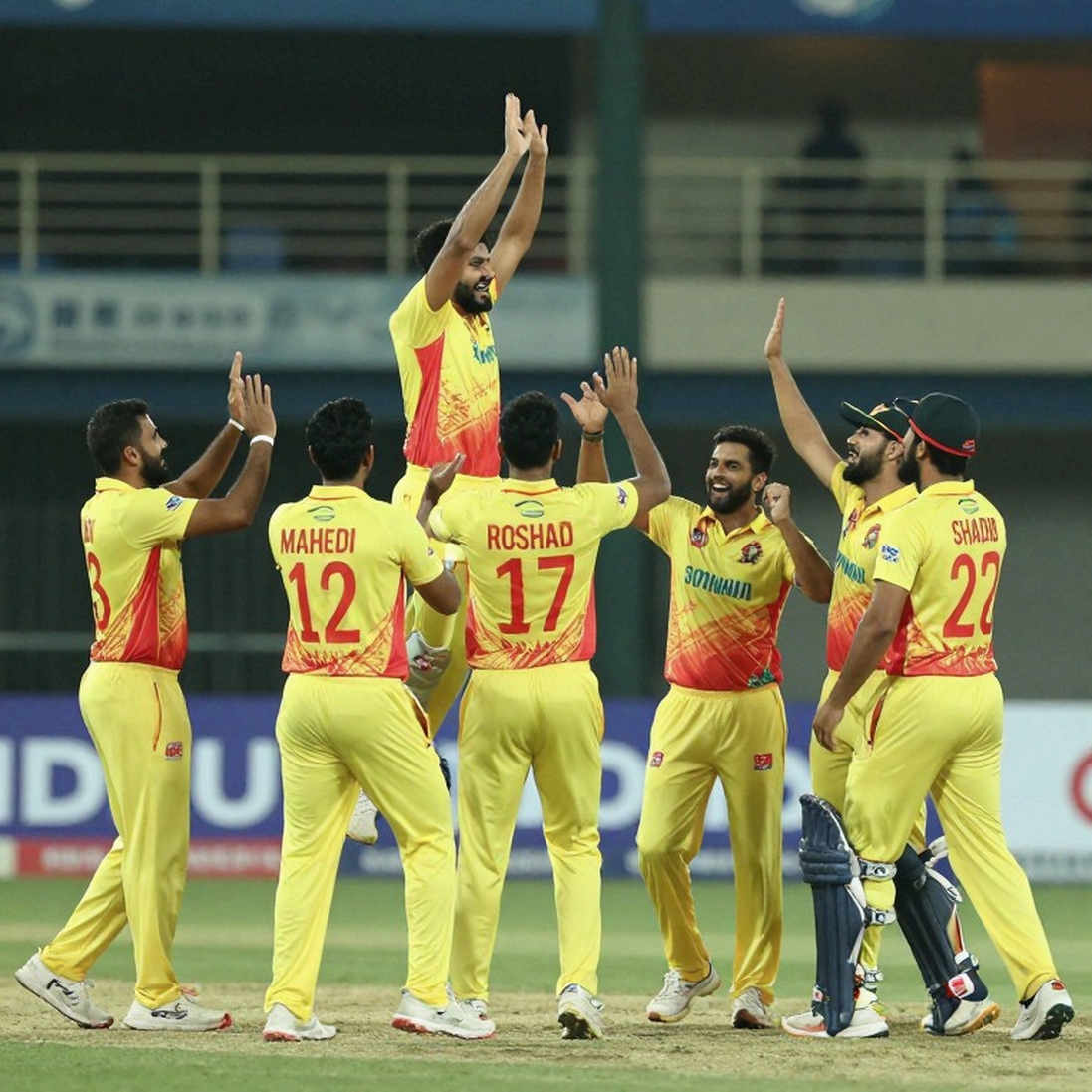 WACA-র সিম-জাদুতে ধস, ক্লেটন-পিয়ারসনের প্রতিরোধে কুইন্সল্যান্ড ৬-২৫৮