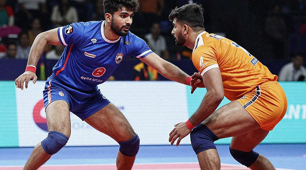 মাটিতে ভারতের ৪৮-২৪, আর একটা অনুপস্থিত লিগের গল্প